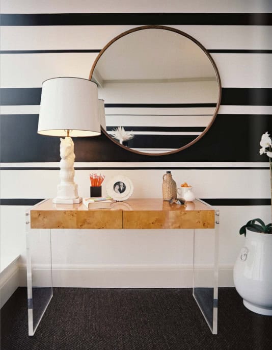 20 Elegant and Classy Striped Walls 3