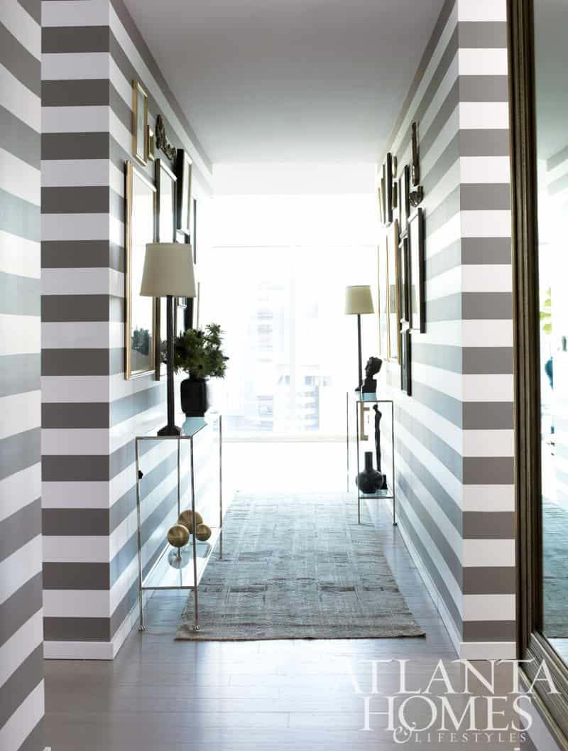 20 Elegant and Classy Striped Walls 4