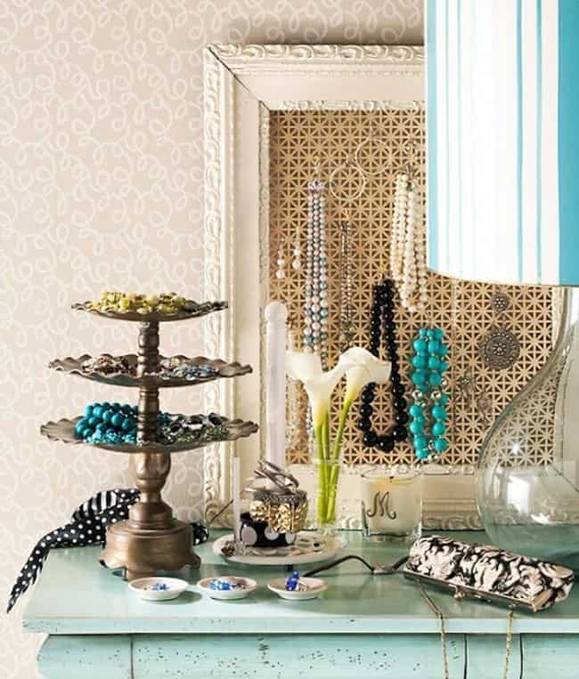 1.You can reuse some kitchen tools to create interesting hanger designemoda._com