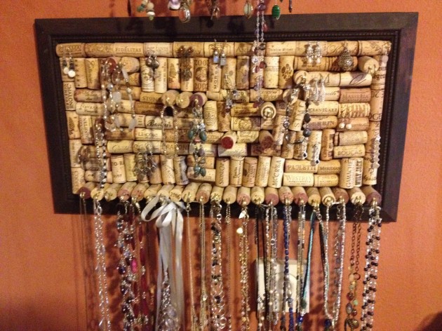 Top 17 Creative DIY Ideas for Jewelry Hangers