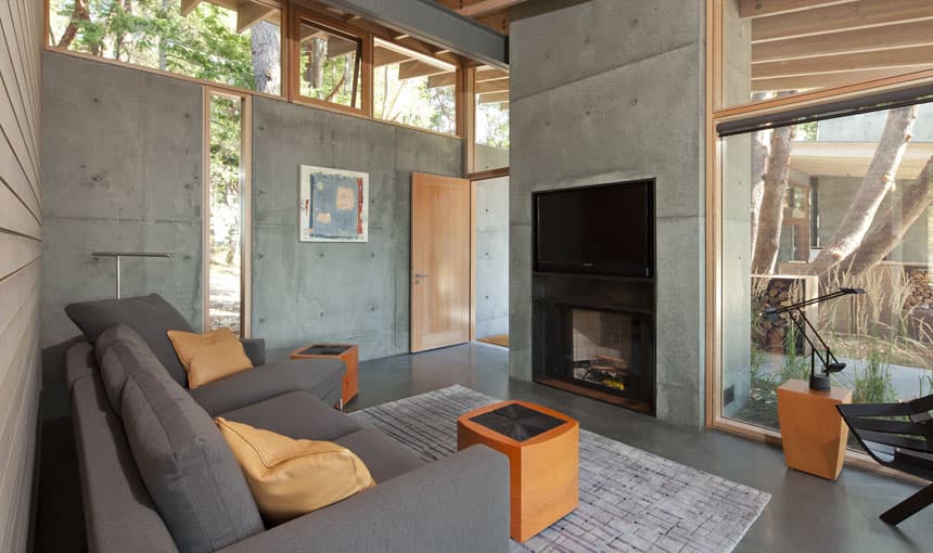 exposed-concrete-wall-living-area-open-structure12
