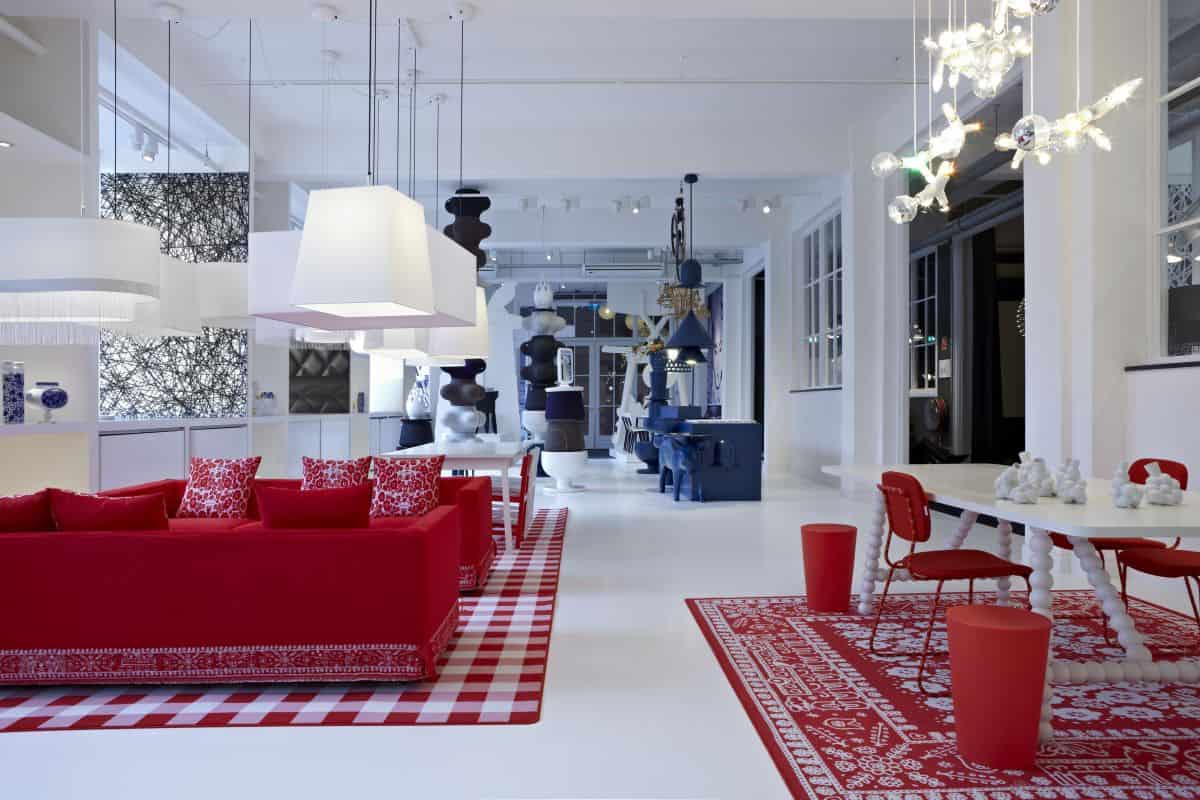 20 Gorgeous Colorful Living Room Design Ideas iseecubed._com_stylish-modest-colorful-living-room-furniture-in-red-design_