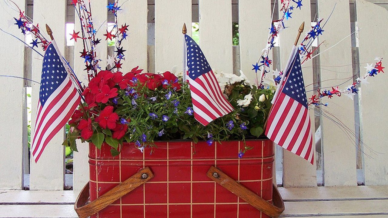 Fourth Of July Home Decorations : 29 Best 4th Of July Decorations Red White And Blue Decorating Ideas / Martin luther king jr, barack obama, malcolm x.