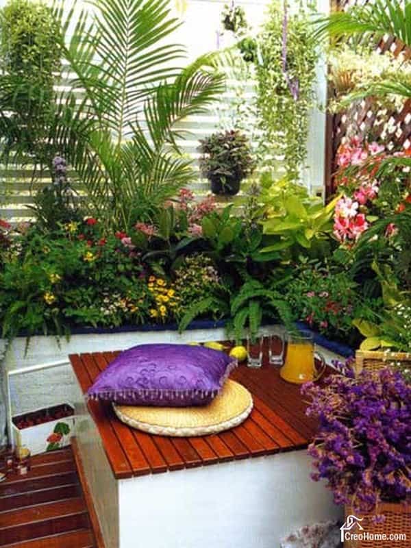 25 Charming Balcony Gardens