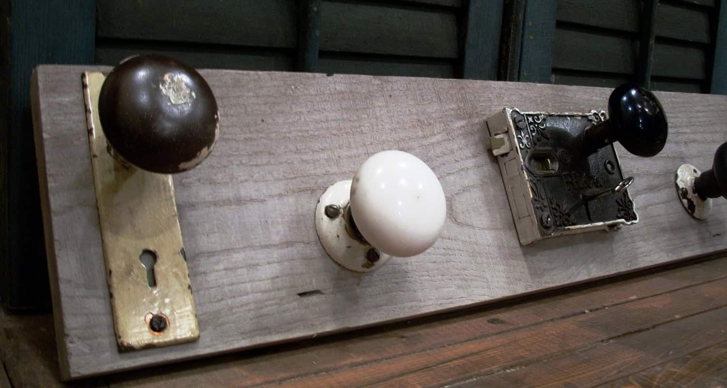 30 Vintage DIY Coat Hooks 19