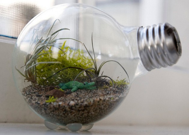 24 Creative DIY Light Bulbs