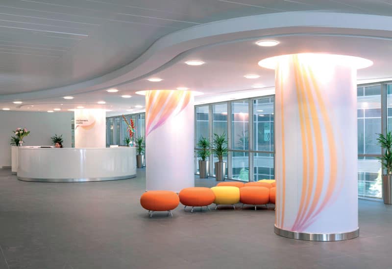 25 Luxury and Unusual Minimalist Office Designs 22