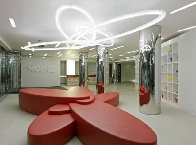 25 Luxury and Unusual Minimalist Office Designs 24