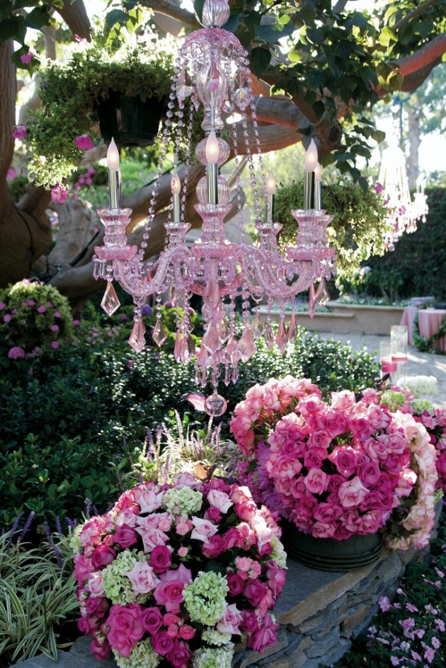 23 Charming Chandelier Ideas for Your Garden
