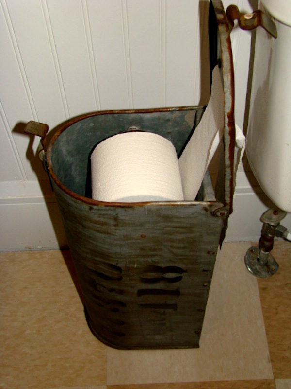Repurposed-mailbox-toilet-paper-dispenser