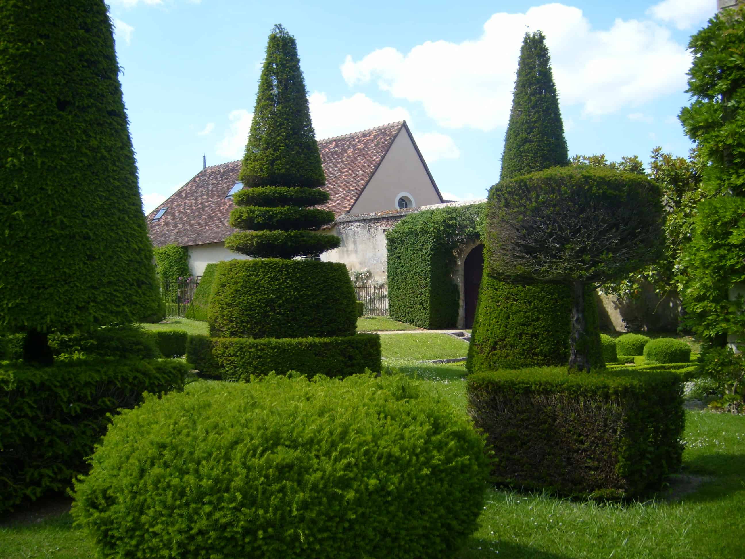 22 Marvelous Grass Sculptures 22 Marvelous Grass Sculptures