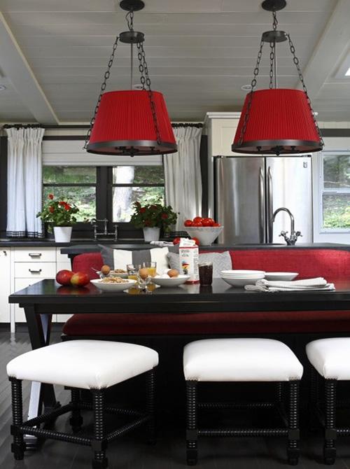 houseandhome._com_design_kitchen-bold-red-accents