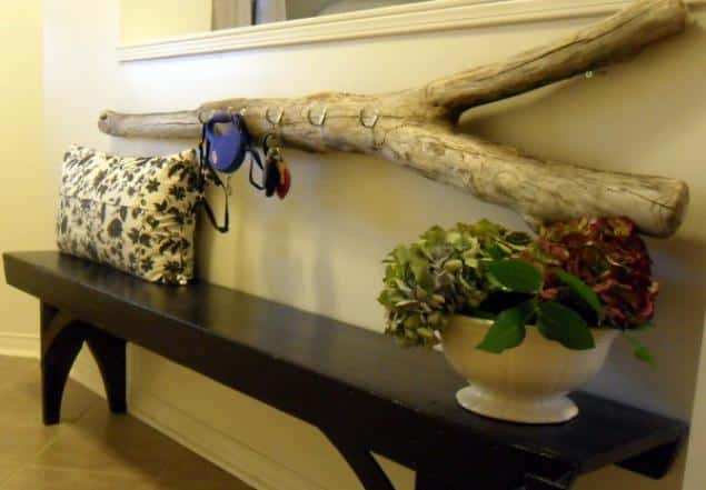 40 Phenomenal DIY Wood Home Decorations shelterness._com_diy-driftwood-key-holder_