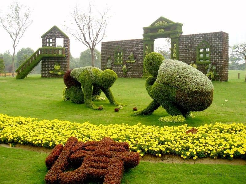 22 Marvelous Grass Sculptures stlablog.blogspot._com_2011_03_esculturas-vegetales-chinas._html