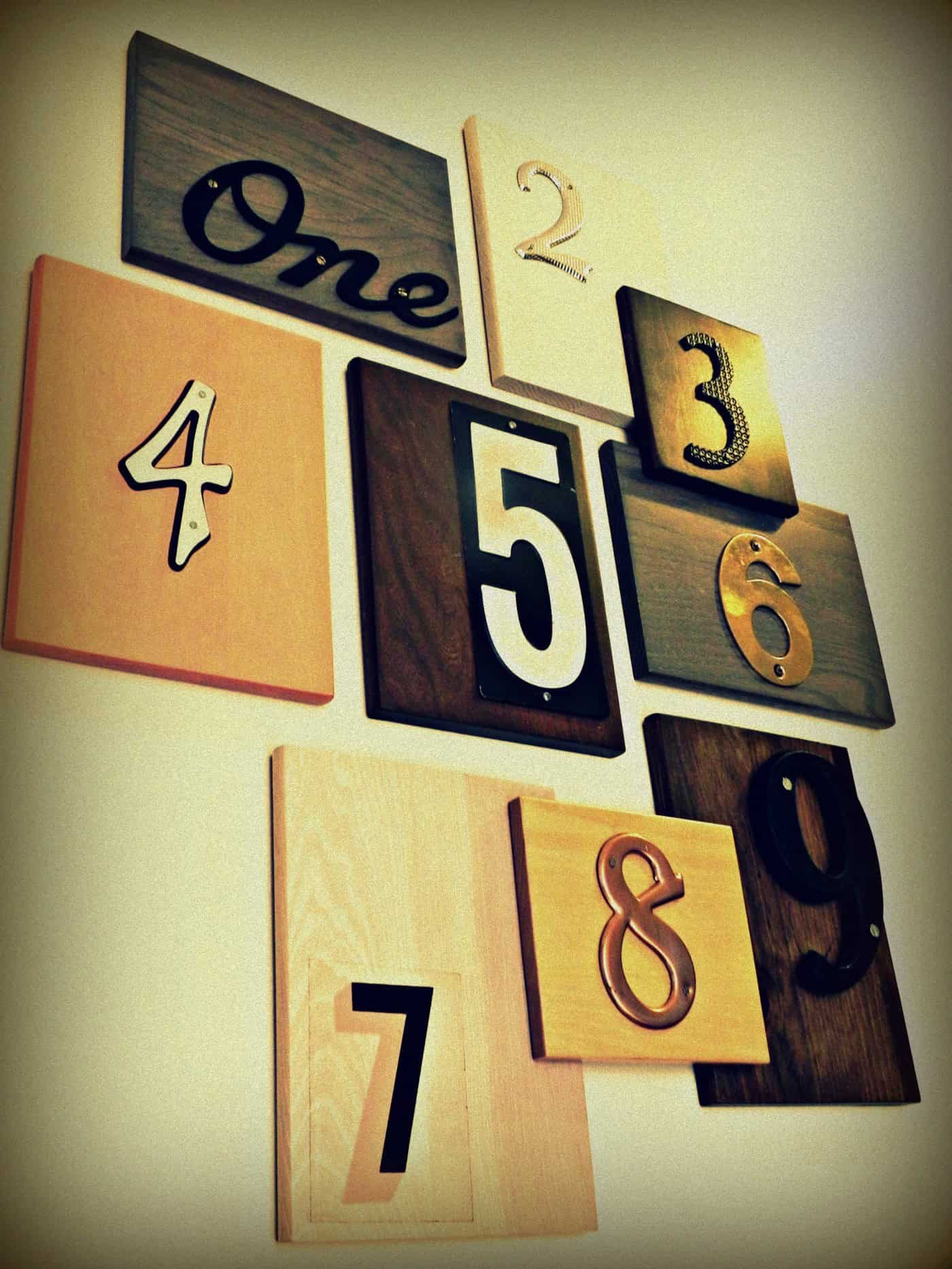 34 Wonderful DIY Typographic Home Decor Ideas 14