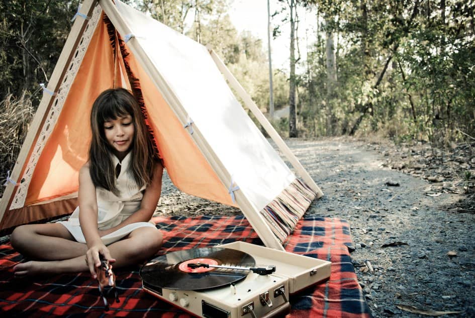 35 Playful and Fun DIY Tents for Kids 16
