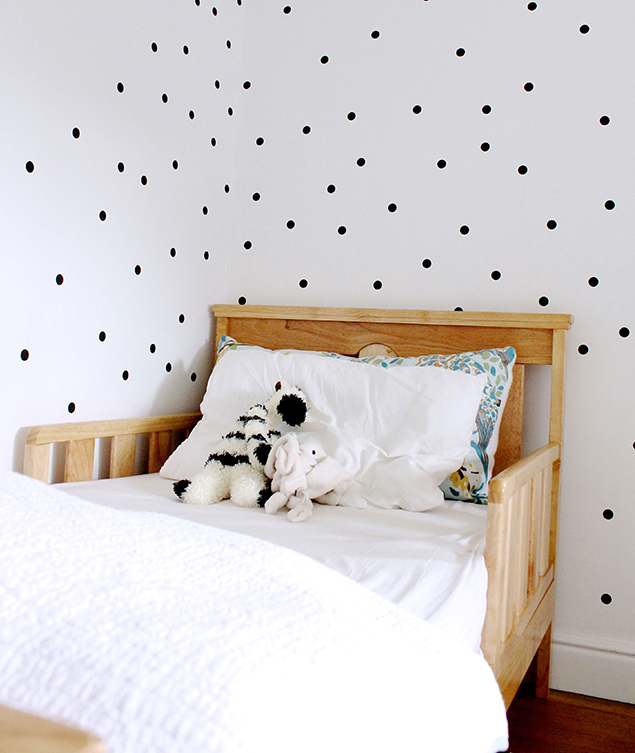 25 Amazing Polka Dot Interior Walls