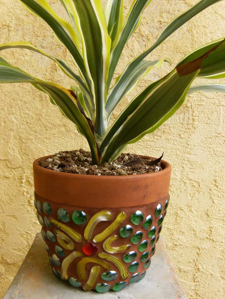 30 Creative DIY Items with Mosaic Decor 21