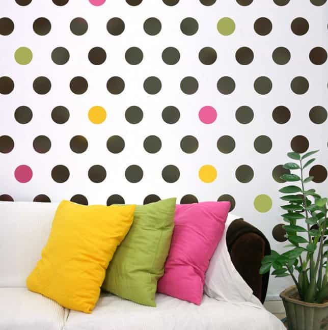 25 Amazing Polka Dot Interior Walls 23