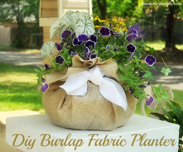 20 Cute DIY Projects With Burlap