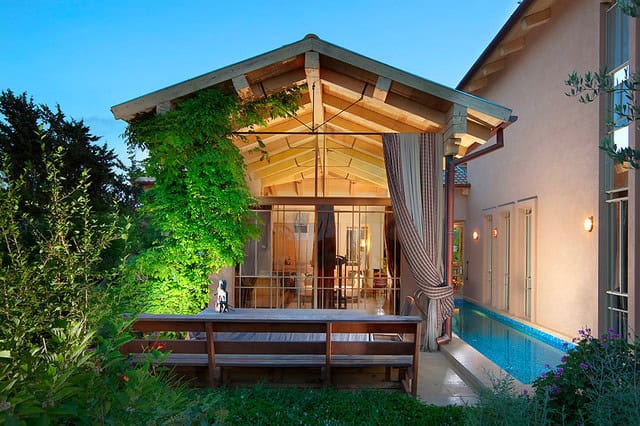 23 Wonderful Outdoor Curtains Ideas 7