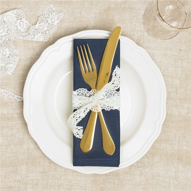 40 Inspiring DIY Lace Decorations 10