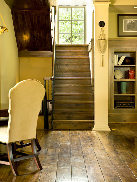 24 Amazing Ideas of Rustic Wood Flooring for Extravagant Look