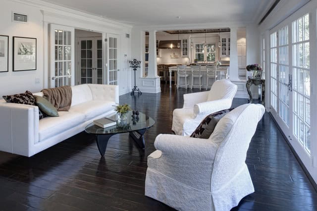 24 Amazing Ideas of Rustic Wood Flooring for Extravagant Look 12