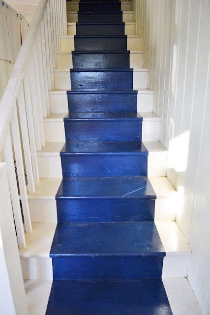 20 Fancy Painted Stair Runners Ideas