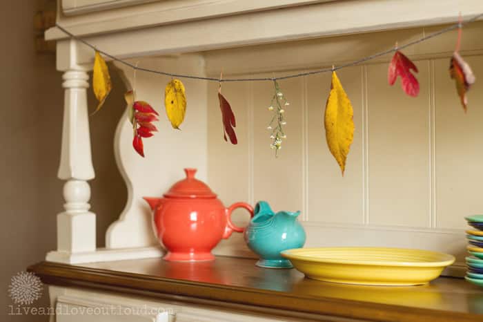 25 Adorable DIY Autumn Inspired Decoration Ideas with Leaves 16
