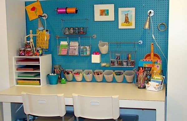 25 Adorable Kids Study Space Designs 18