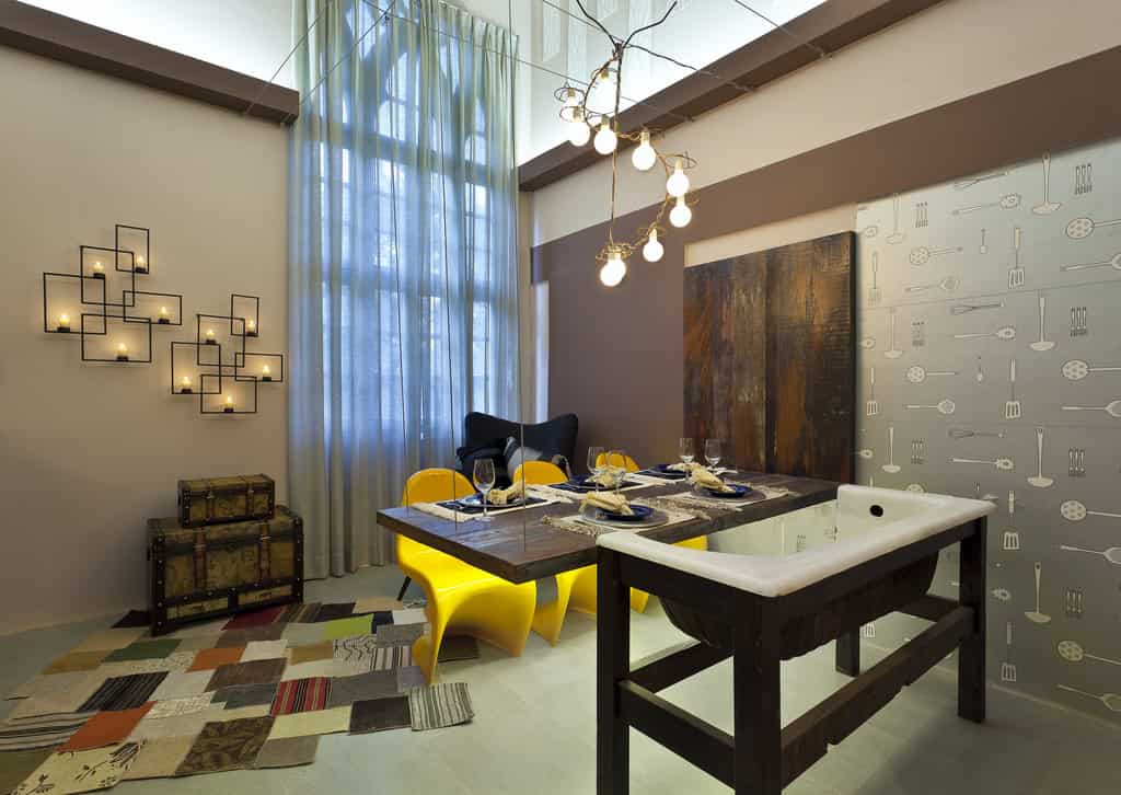 25 Amazing DIY Hanging Table Ideas 2