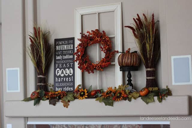 40 Delightful DIY Fall Mantel Decoration Ideas 24