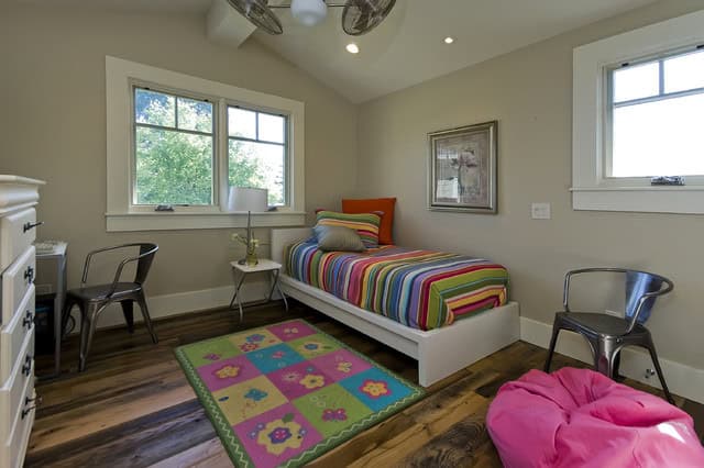 24 Amazing Ideas of Rustic Wood Flooring for Extravagant Look 4