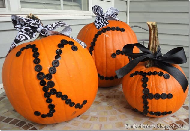 30 Creative DIY Fall Buttons Craft Ideas 6