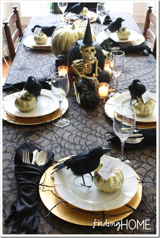 30 Magnificent DIY Halloween Table Decorations