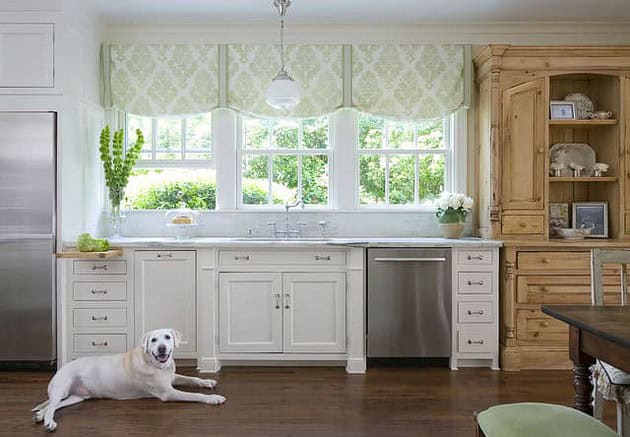 30 Impressive Kitchen Window Treatment Ideas