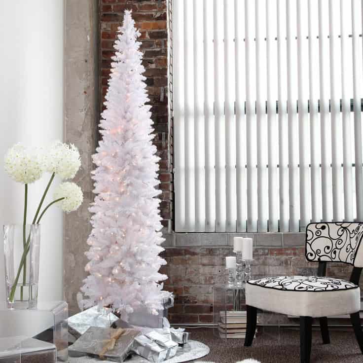30 Cheerful Christmas Interior Designs 13