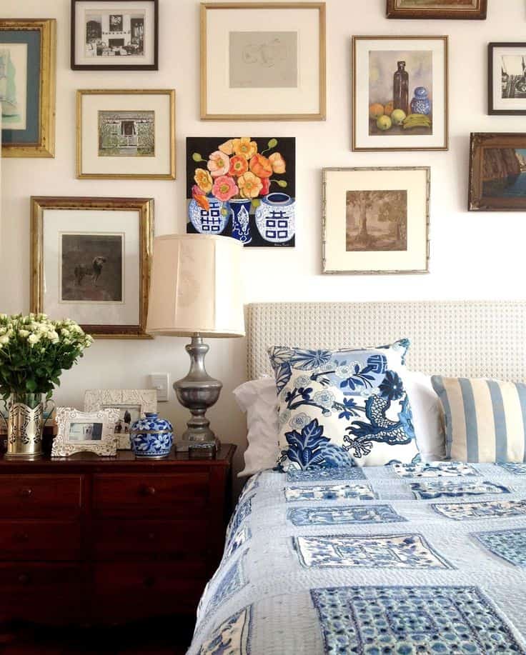 30 Amazing Picture Frame Clusters 14