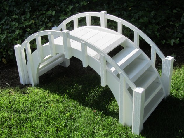 18 Small and Beautiful Fairy Tale Garden Bridges (17)