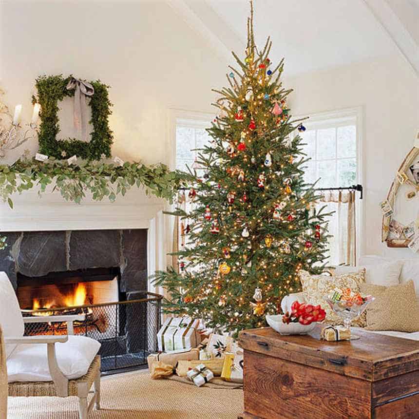 30 Cheerful Christmas Interior Designs 18