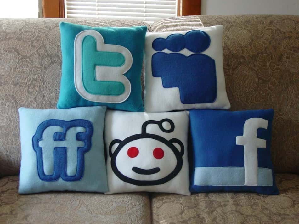 30 Unusual and Fun Pillow Designs 1