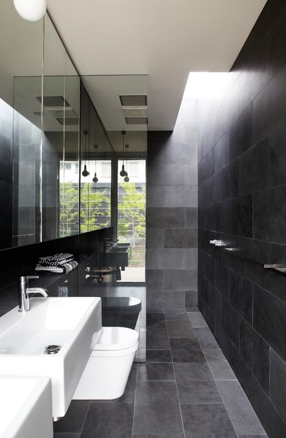 30 Elegant Black & White Colored Bathroom Design Ideas