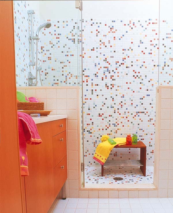 30 Adorable Bathrooms with Vivid Colors