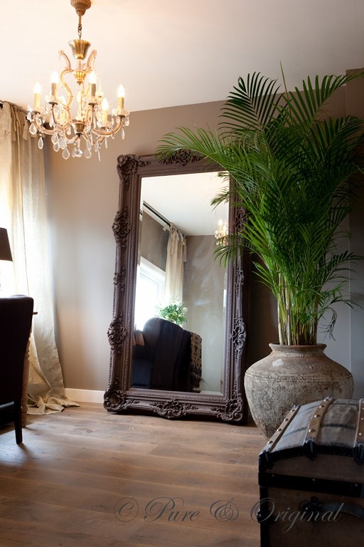40 Magnificent Interior Designs with Big, Big Mirrors