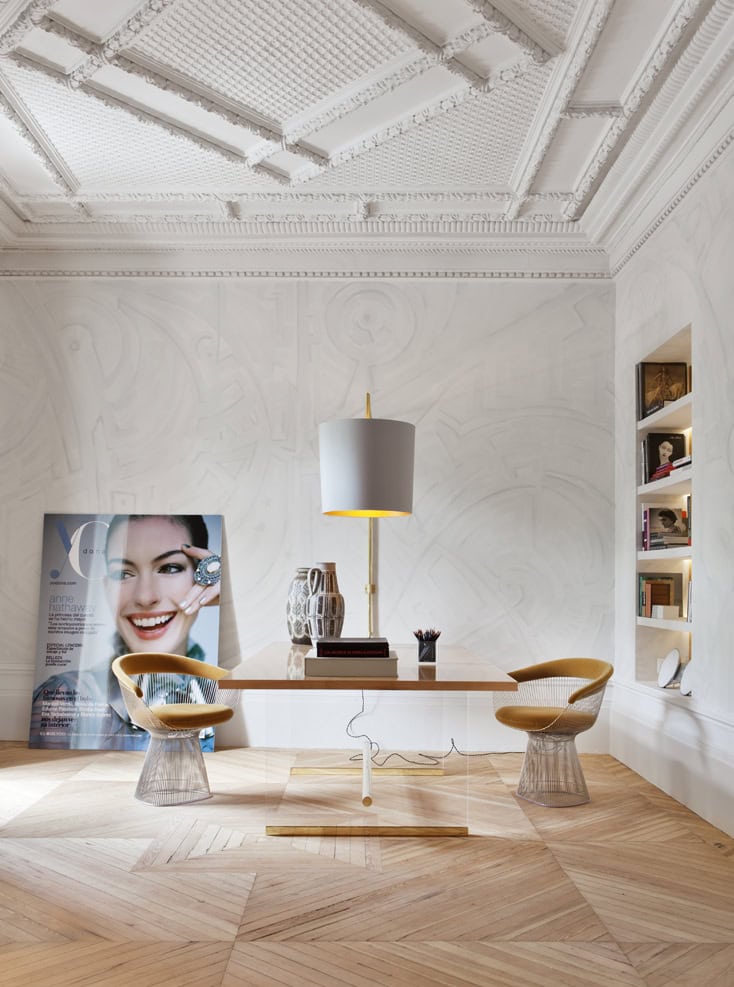 30 Stylish Interior Designs with Mouldings 1