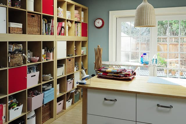 25 Amazing and Practical Craft Room Design Ideas 12