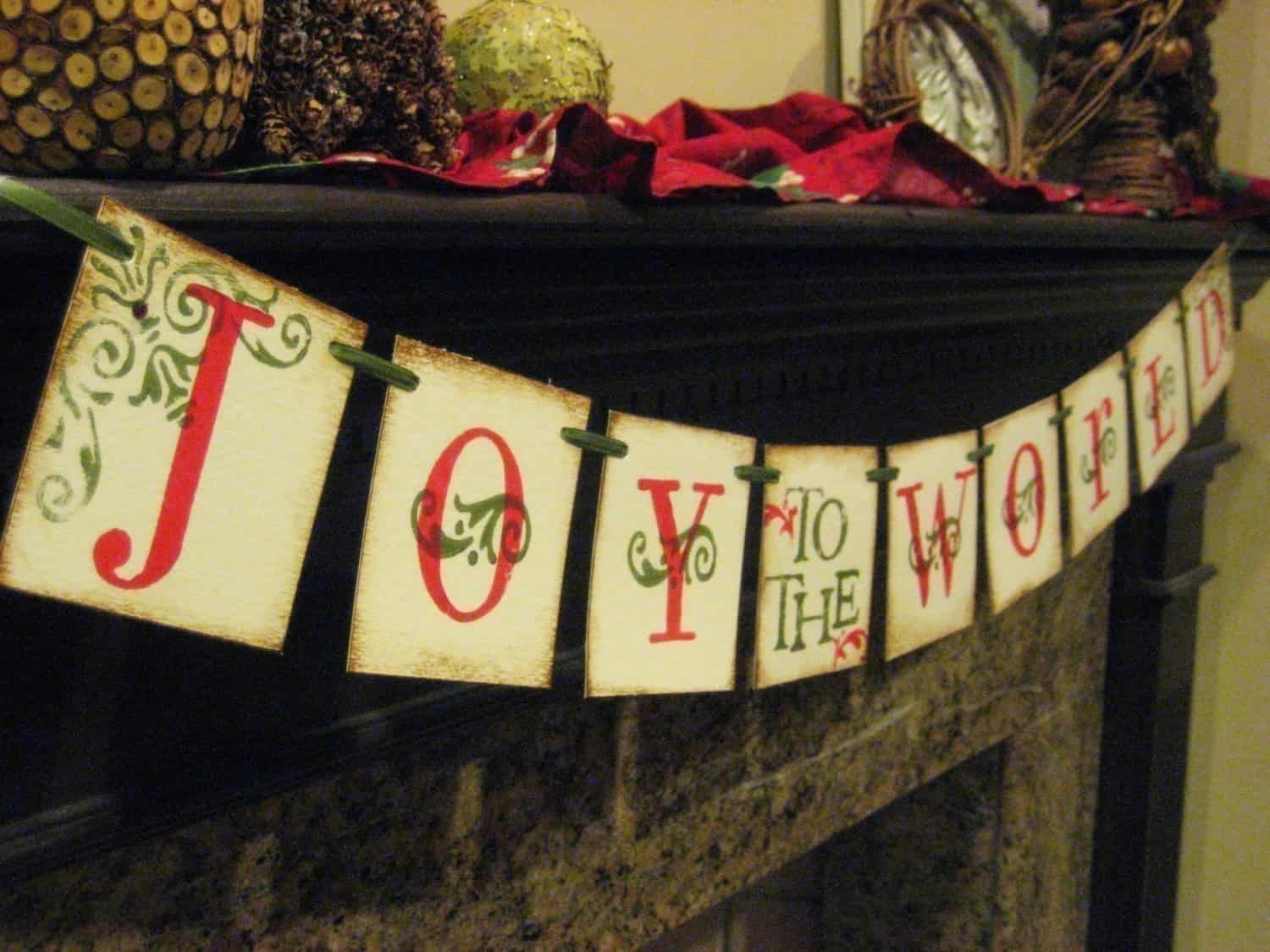 JOY to the WORLD Christmas Banner 15 Creative Christmas Banner Ideas (4)