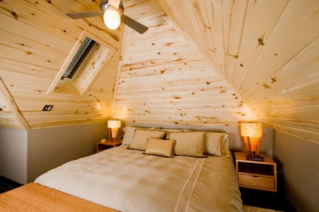 26 Brilliant Bedroom Designs Ideas with Sloped Ceiling 15