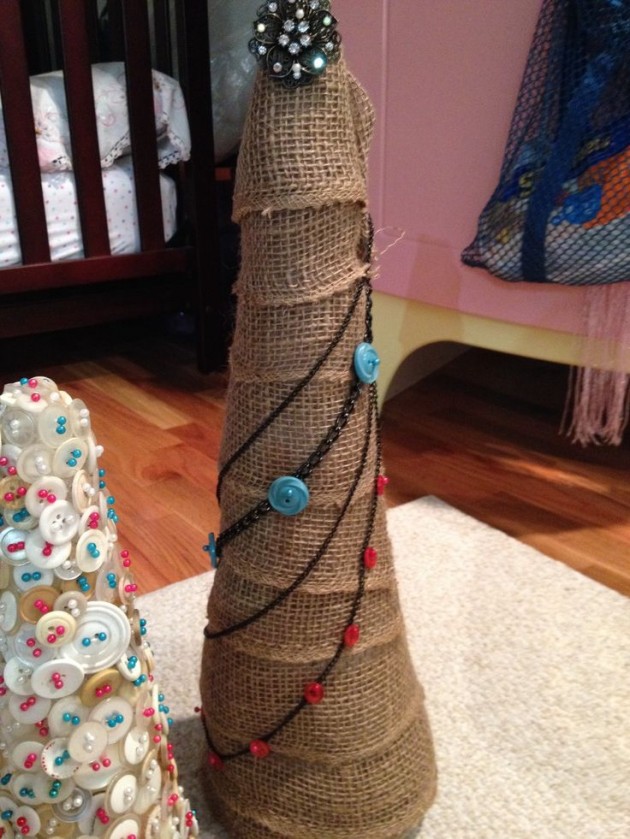 30 Magnificent DIY Christmas Trees